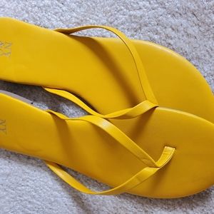🔥🔥NY&C Flat Flip Flops Thongs Sandals sz 11